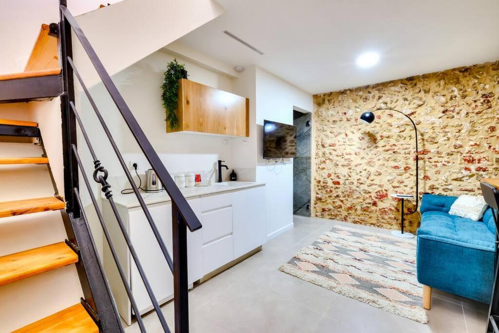 David & Yossef Luxury - House