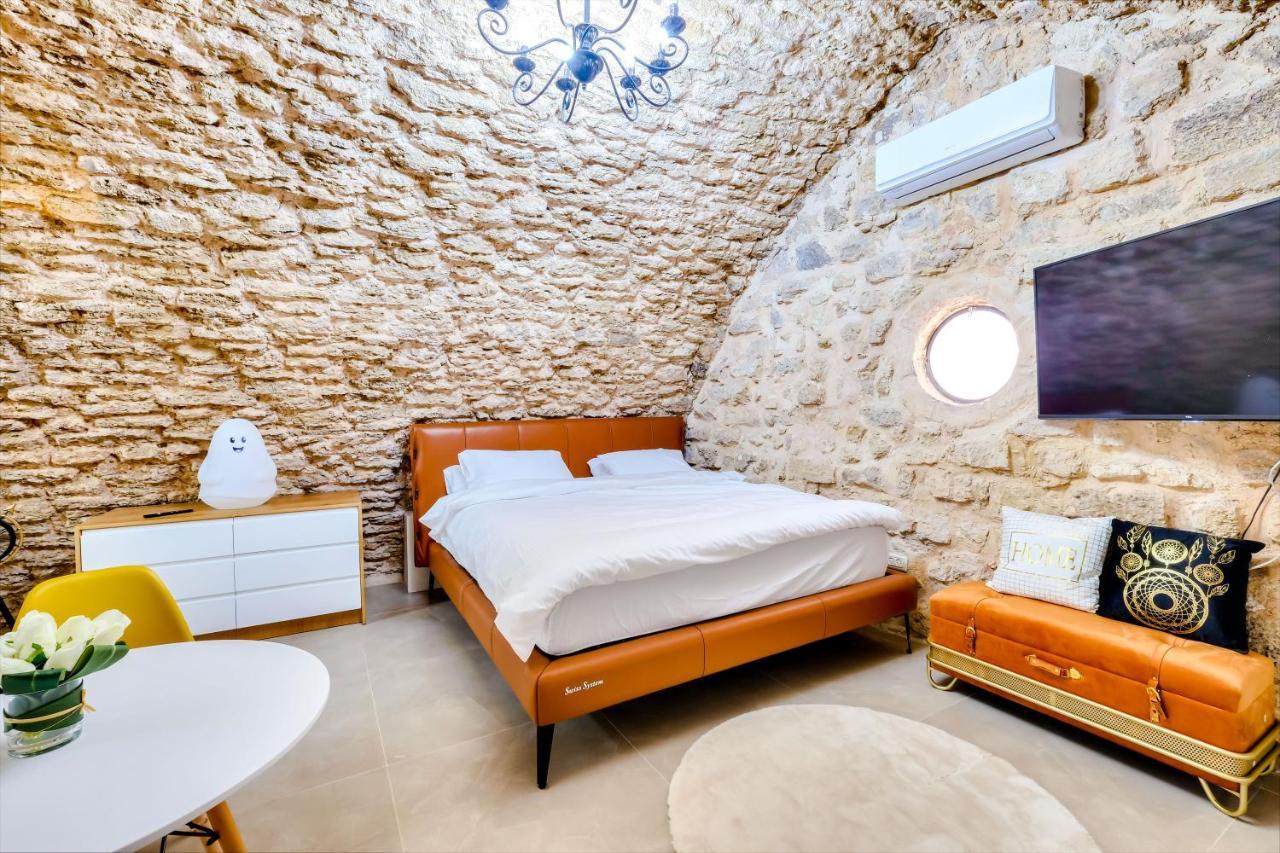 David & Yossef Luxury - House